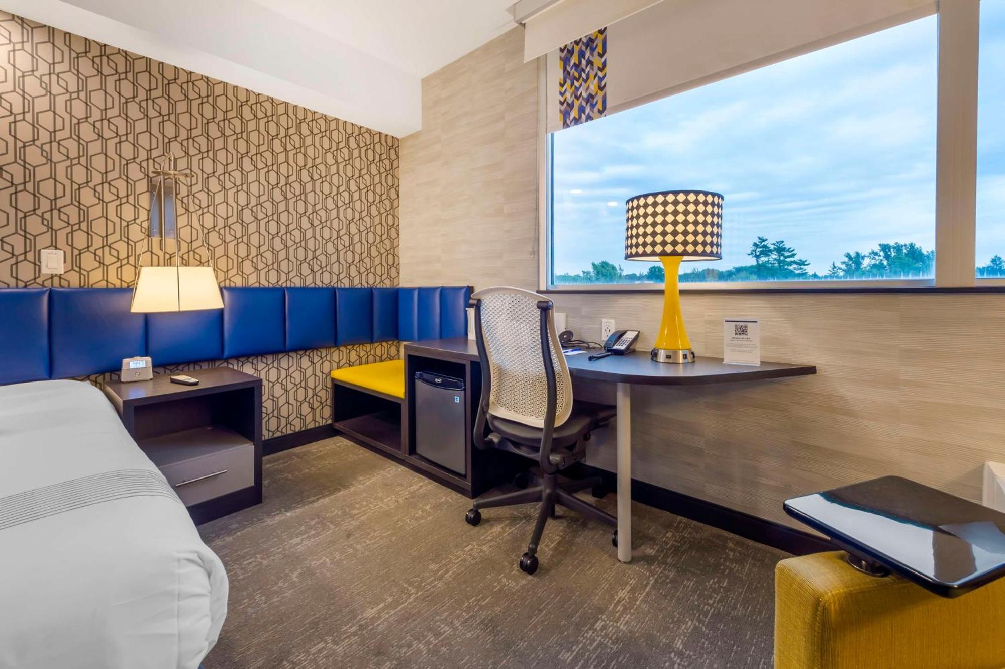 Glo Best Western Kanata Ottawa West מראה חיצוני תמונה