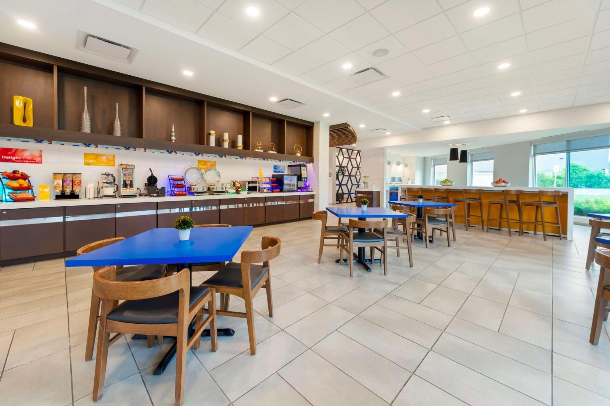 Glo Best Western Kanata Ottawa West מראה חיצוני תמונה
