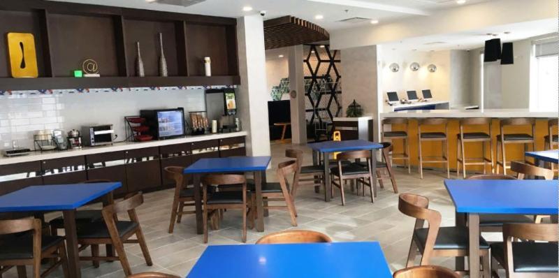 Glo Best Western Kanata Ottawa West מראה חיצוני תמונה
